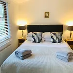 فندق Keswick Court 2, Whitecross Bay,
