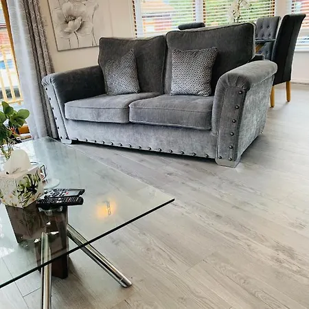 Keswick Court 2, Whitecross Bay, *